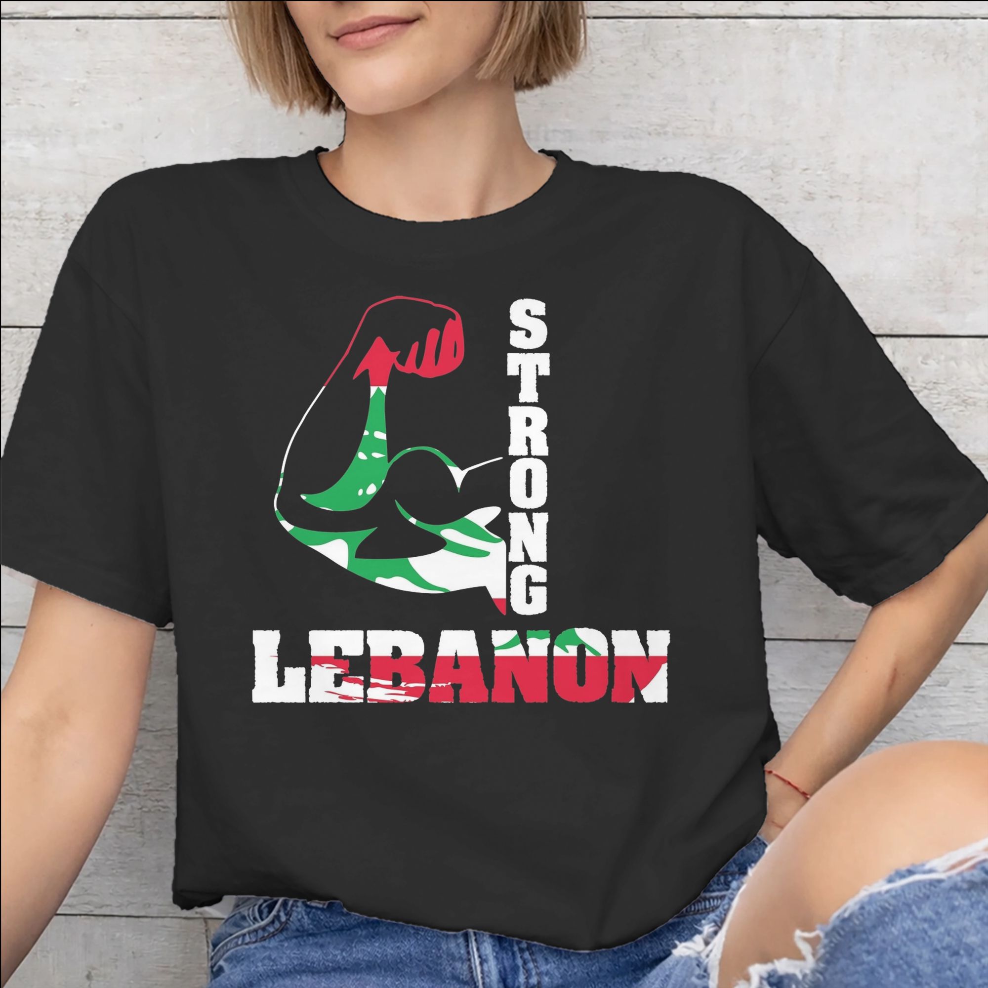 Women Accessories Lebanon - T-shirt en coton avec drapeau du