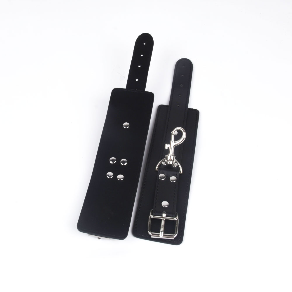 Menottes en cuir réglables pou - Women Accessories Combo avis et prix